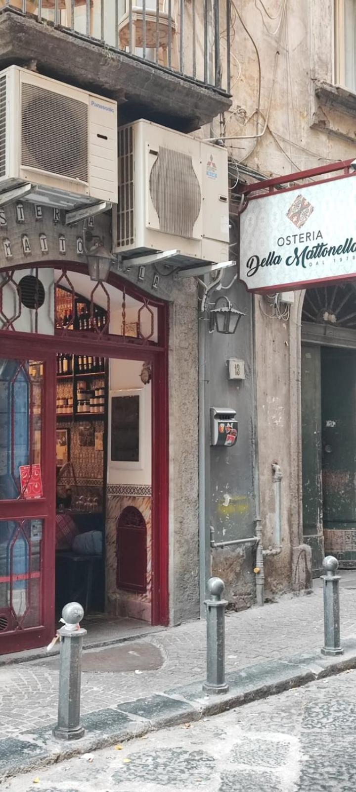 La Chicca Appartamento Intero Nei Quartieri Spagnoli 那不勒斯 外观 照片